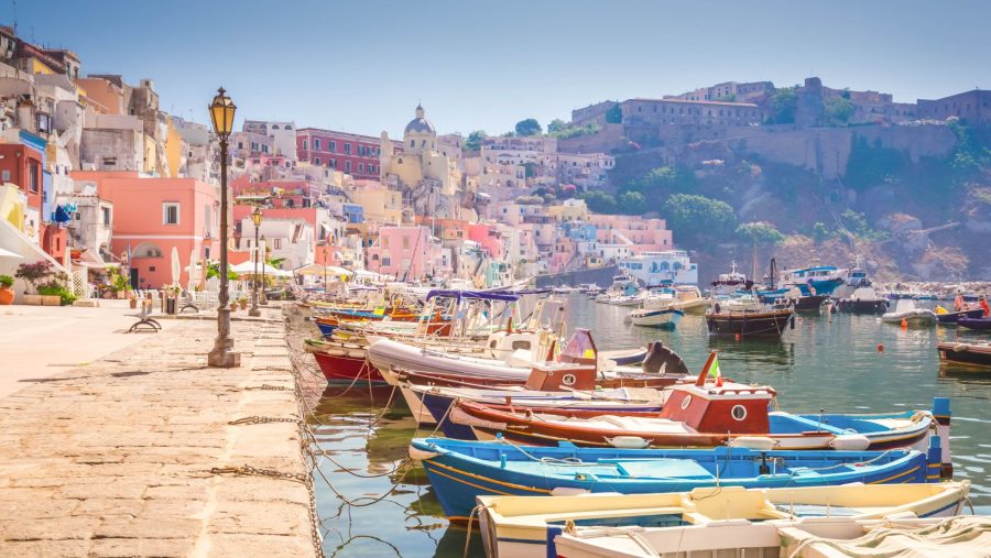 Procida, l’isola a colori del Golfo di Napoli