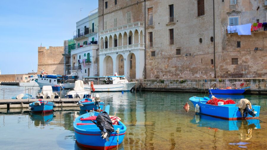 Puglia, i migliori borghi sull’Adriatico da scoprire in estate