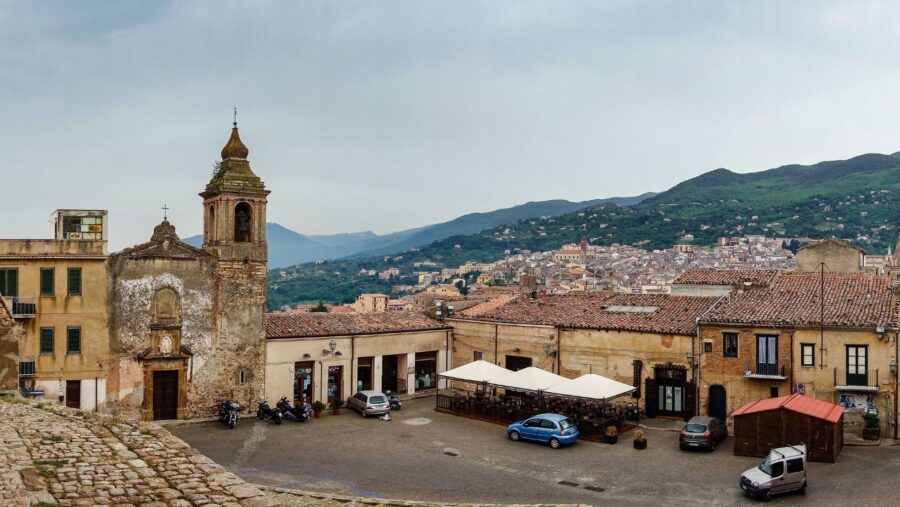 Castelbuono e la manna, dolcezze siciliane