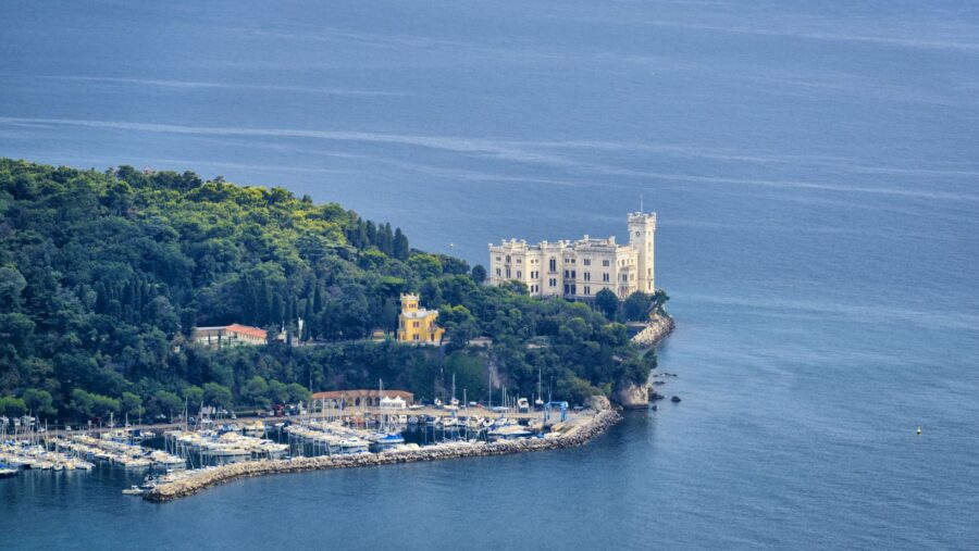 Tre castelli da favola da visitare a due passi da Trieste