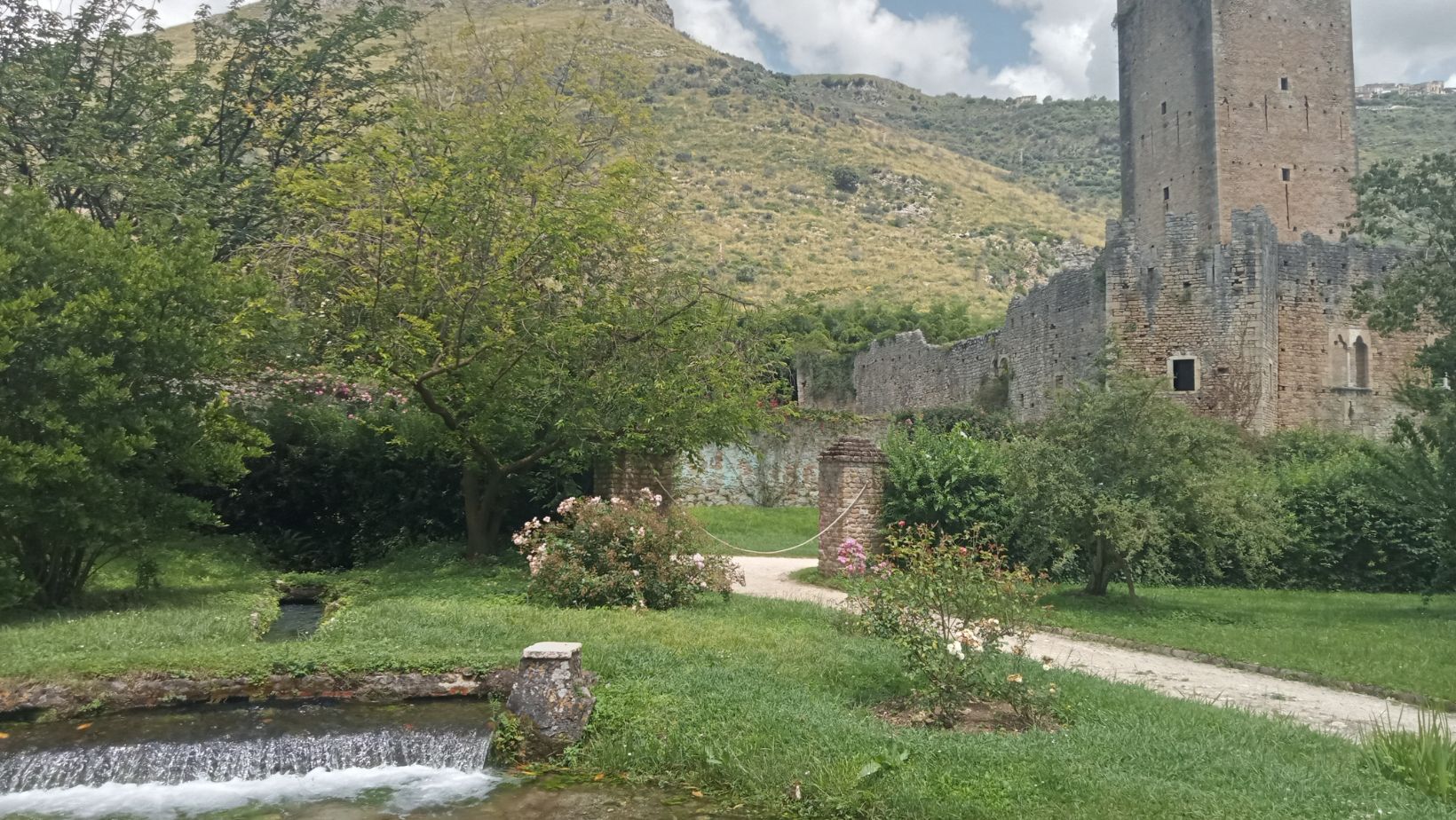 Giardino di Ninfa